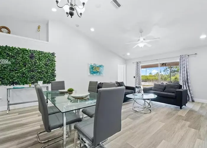Pet Friendly Beach Condo With Hot Tub And Firepit